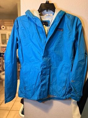 Patagonia Teal Women's Rain Jacket